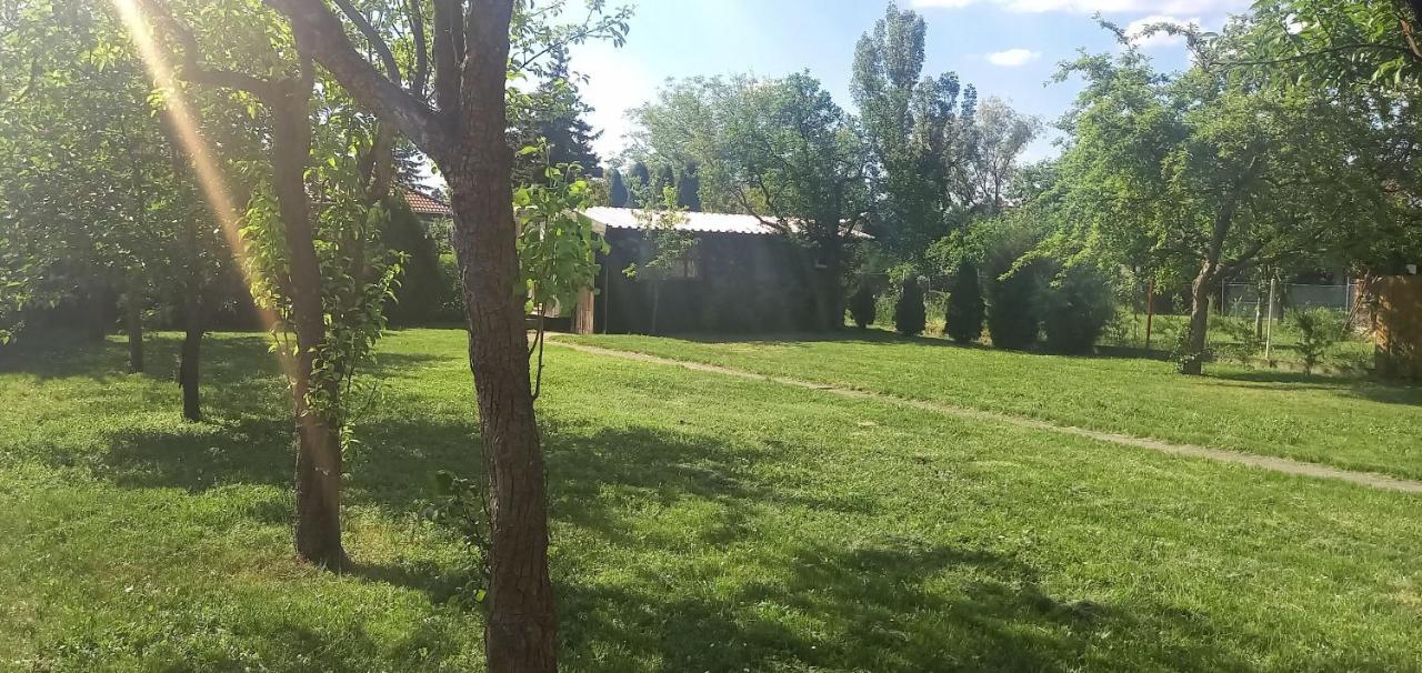 Ket Puli Vendeghaz Apartment Bekescsaba Exterior photo